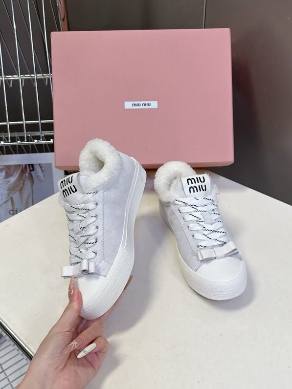 Кеди на хутрі жіночі фото 4