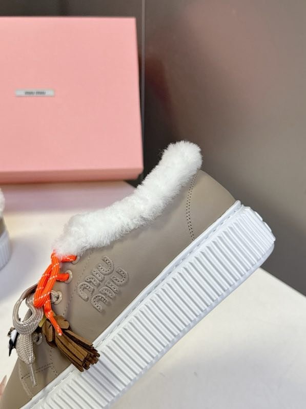 Кеди на хутрі жіночі фото 5