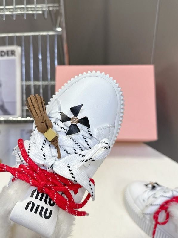 Кеди на хутрі жіночі фото 5