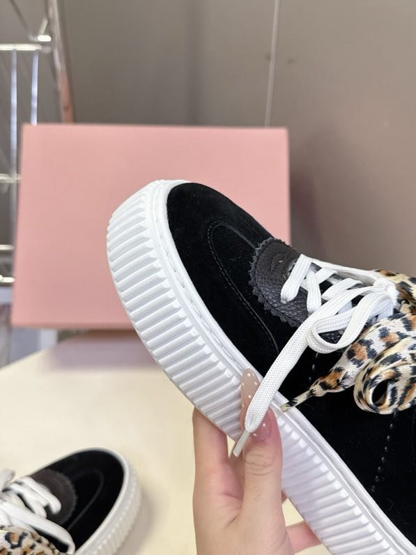 Кеди на хутрі жіночі фото 6