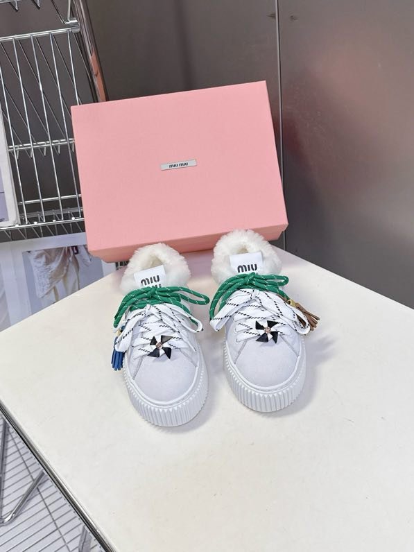 Кеди на хутрі жіночі фото 6