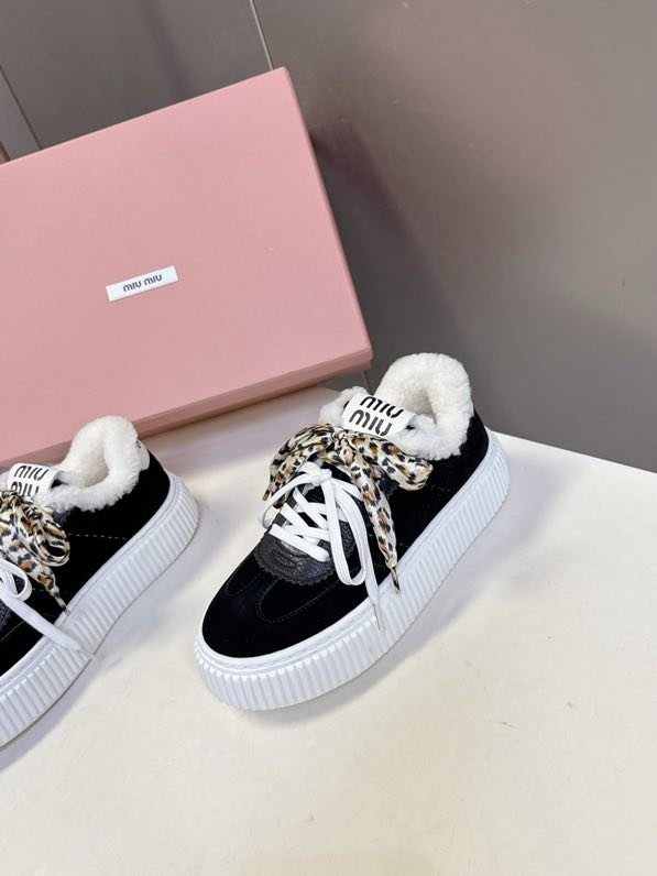 Кеди на хутрі жіночі фото 7