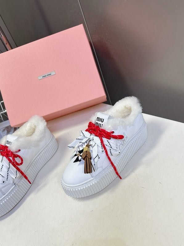 Кеди на хутрі жіночі фото 7