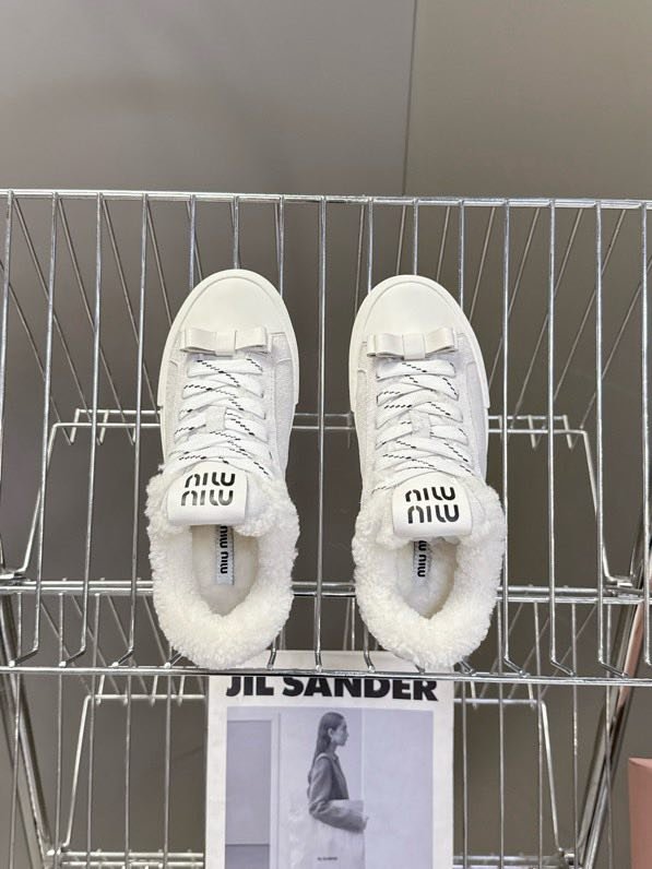 Кеди на хутрі жіночі фото 8