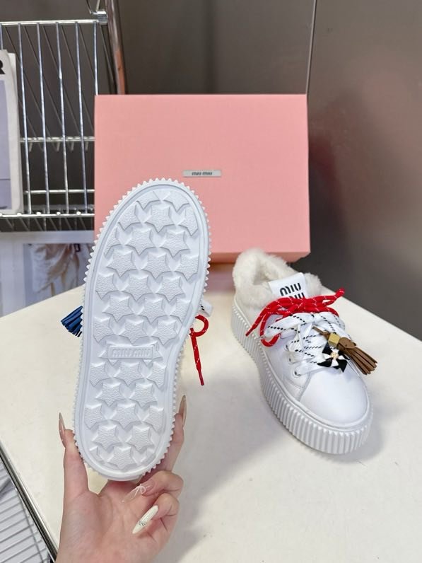 Кеди на хутрі жіночі фото 8