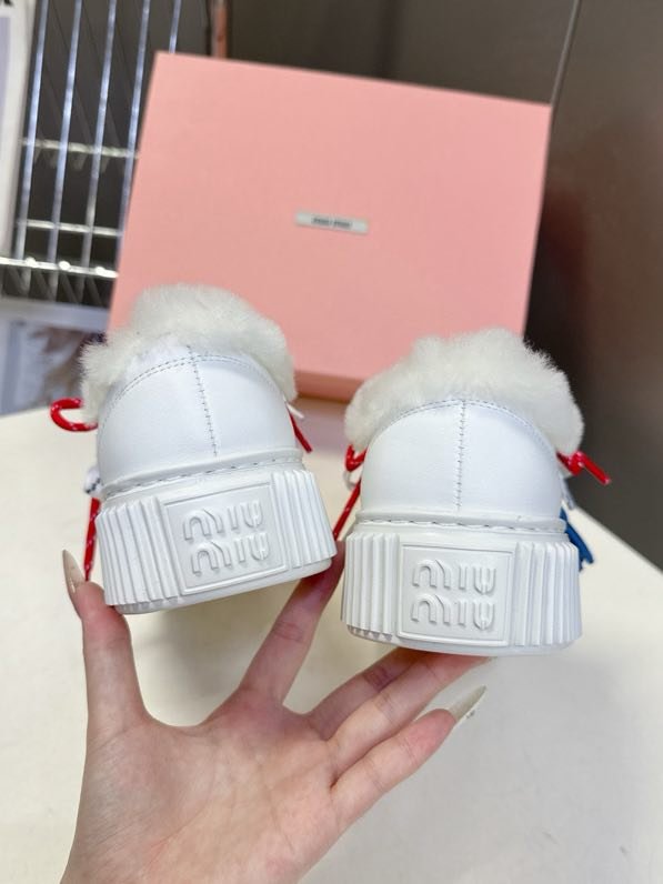 Кеди на хутрі жіночі фото 9