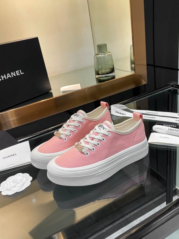 Кеди жіночі