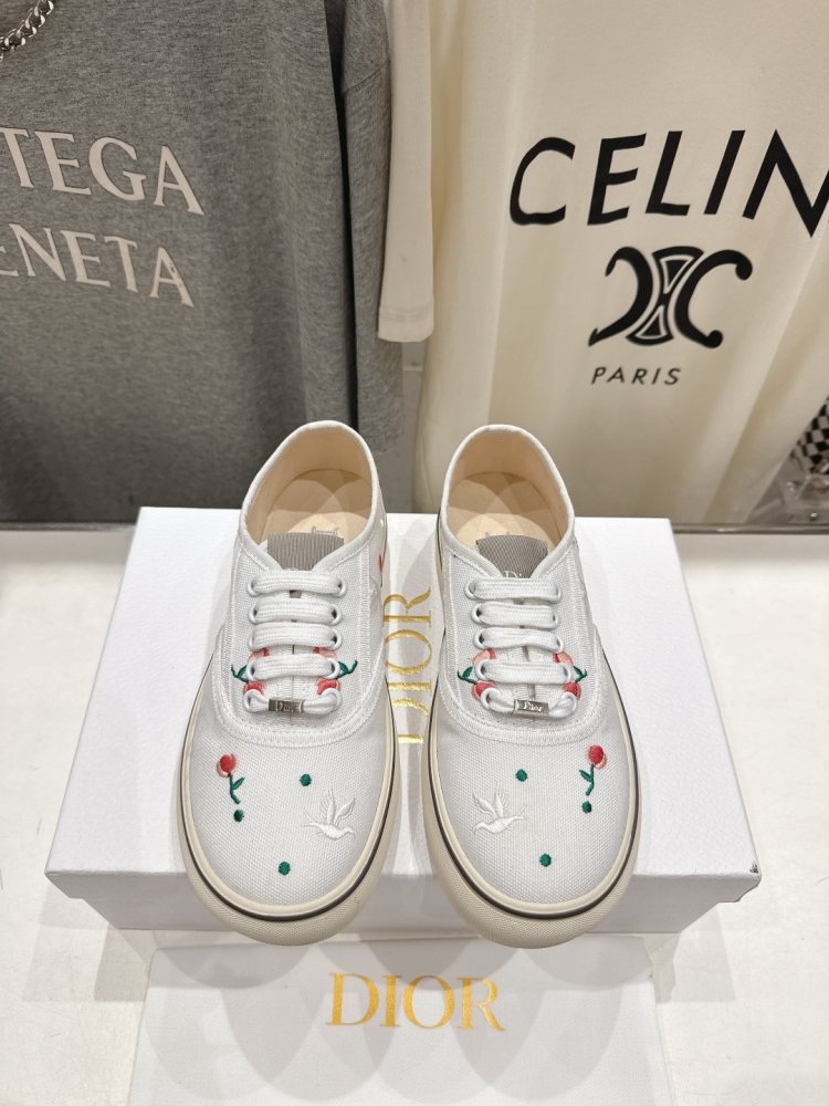 Shoes women's