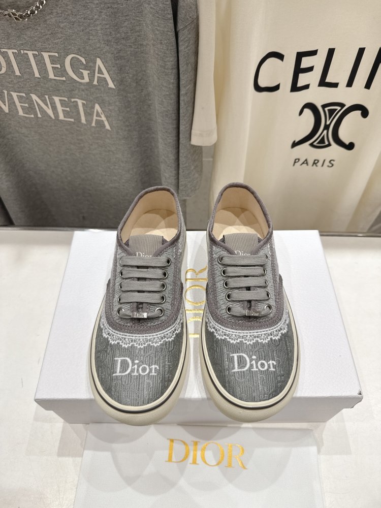 Shoes women's