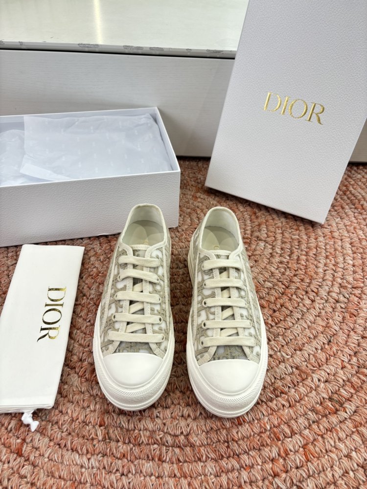 Shoes women's