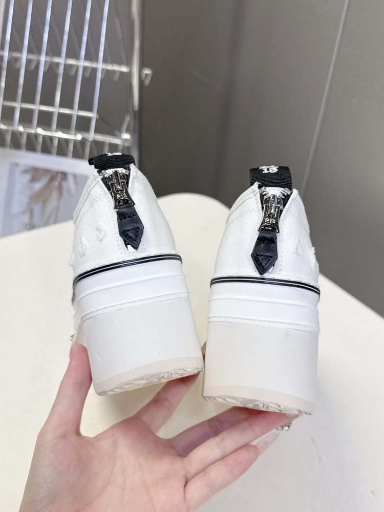 Кеди жіночі фото 9