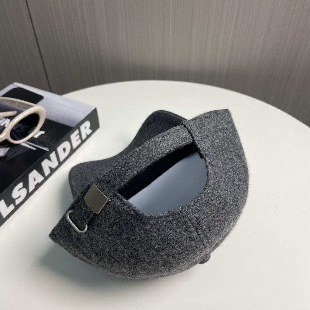 Кепка вовняна фото 3