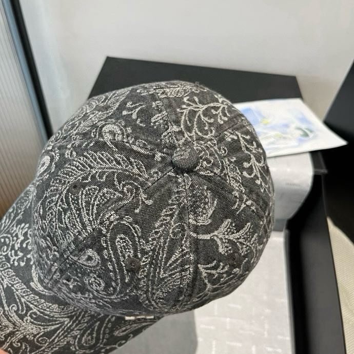 Кепка фото 4