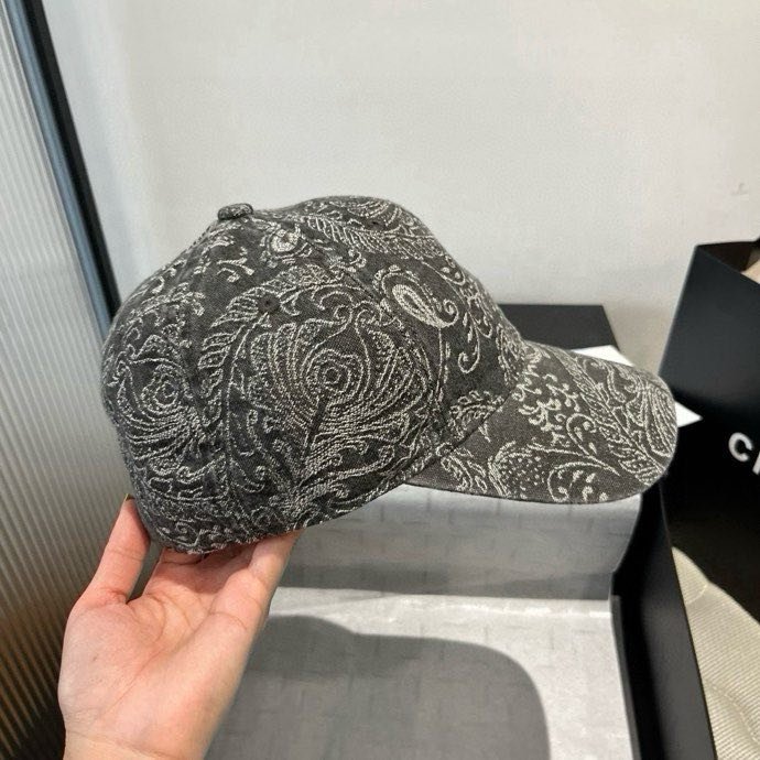 Кепка фото 9