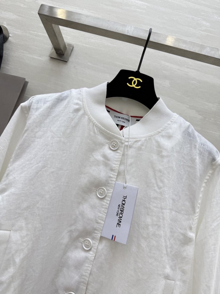 Класична куртка початку осені фото 2