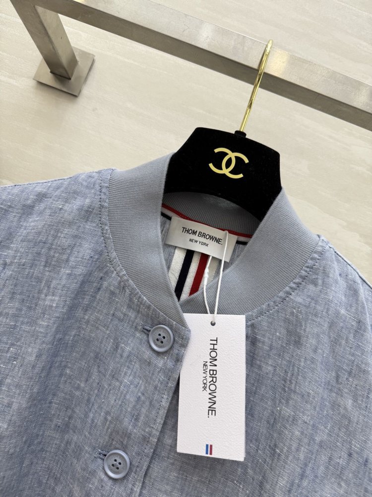 Класична куртка початку осені фото 4