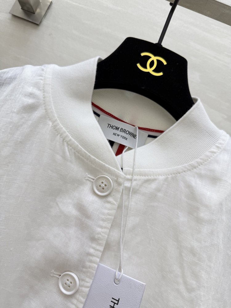 Класична куртка початку осені фото 4