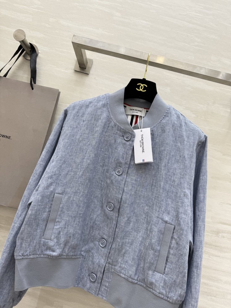 Класична куртка початку осені фото 5