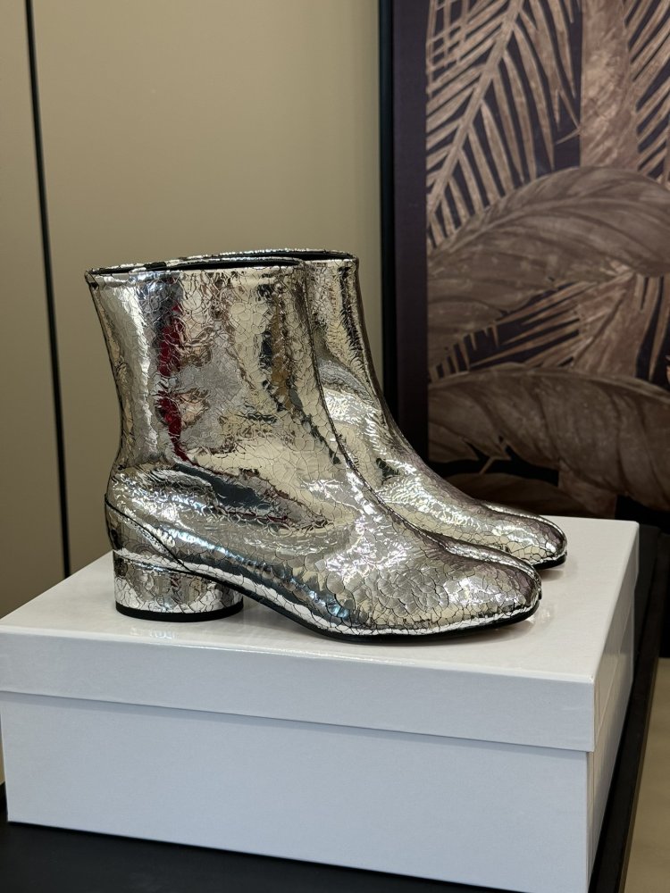 Классические ботинки Margiela с раздвоенным носком