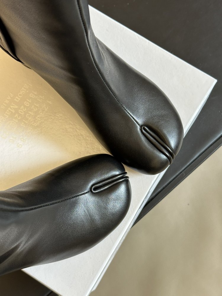 Классические ботинки Margiela с раздвоенным носком фото 4