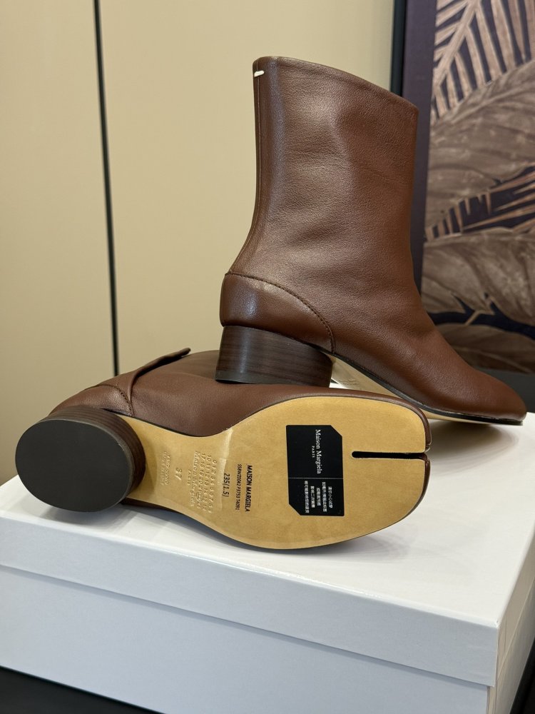 Классические ботинки Margiela с раздвоенным носком фото 9