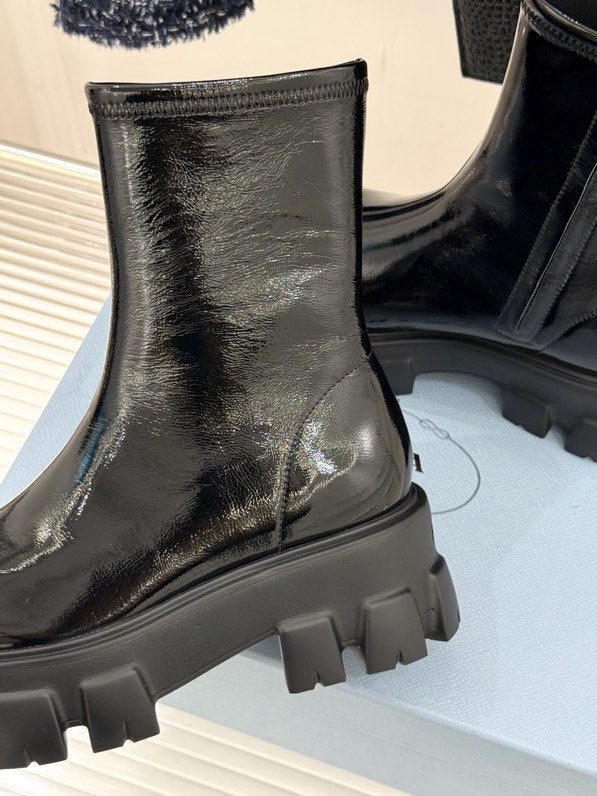 Класичні черевики Prada на платформі фото 8