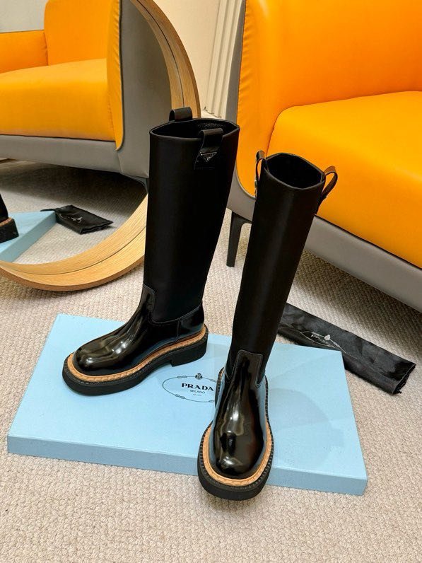 Класичні шкіряні чоботи PRADA фото 2