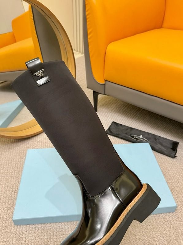 Класичні шкіряні чоботи PRADA фото 3