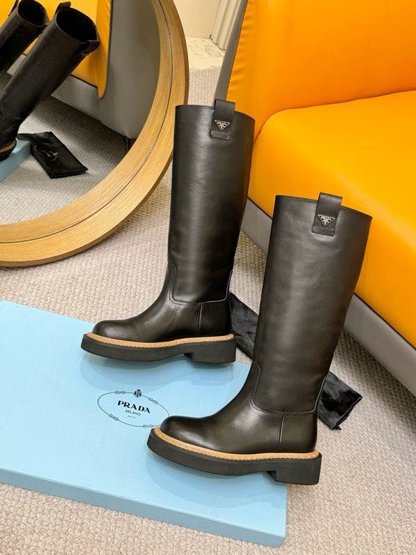 Класичні шкіряні чоботи PRADA фото 9