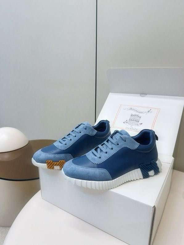 Классические кроссовки Hermes