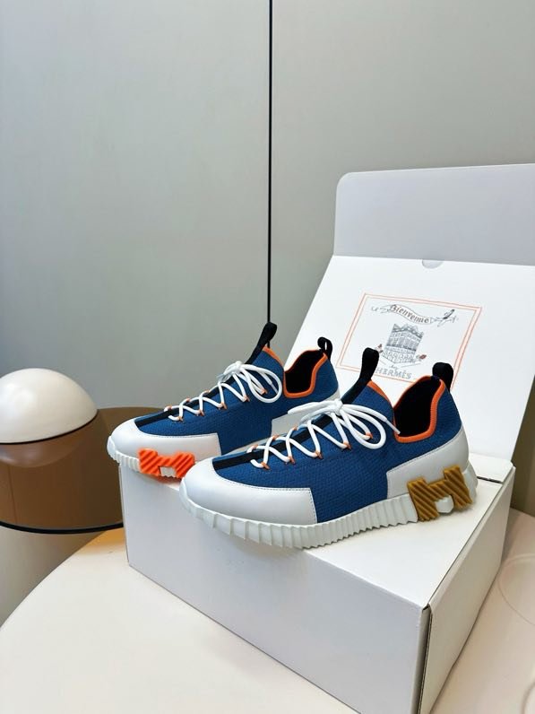 Классические кроссовки Hermes