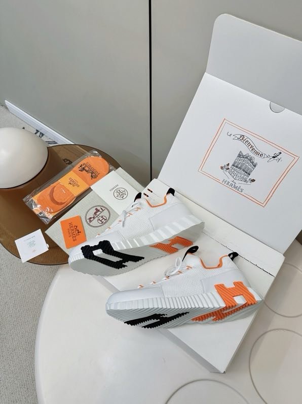 Классические кроссовки Hermes фото 9