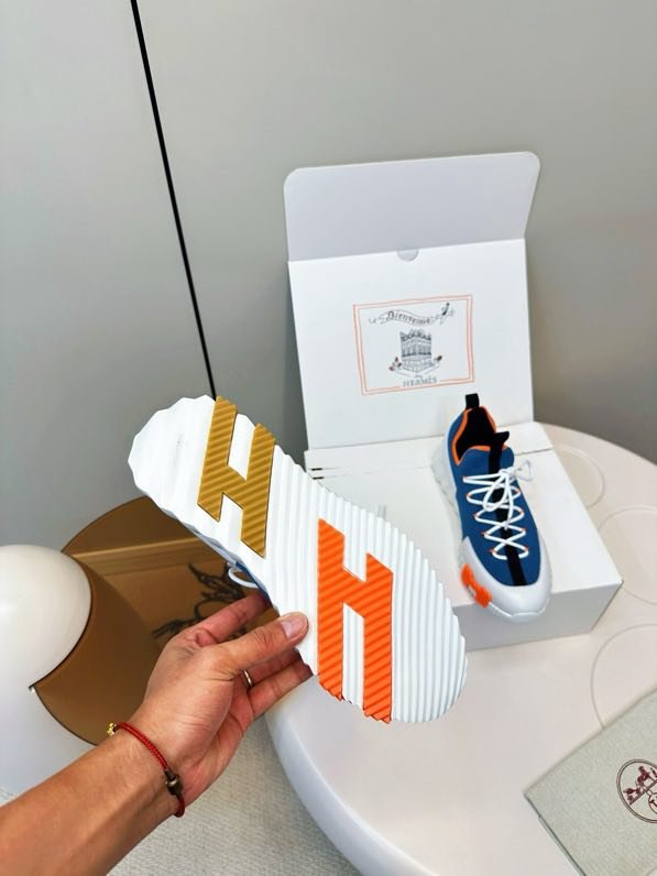 Классические кроссовки Hermes фото 9