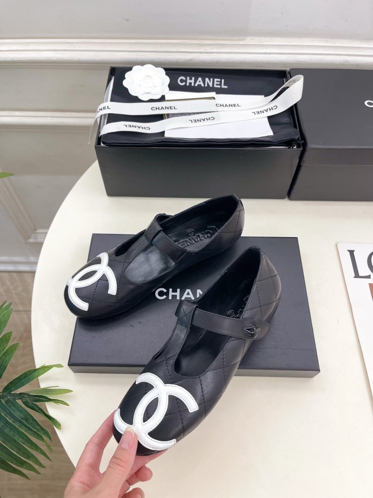 Classic shoes Chanel Double C фото 3
