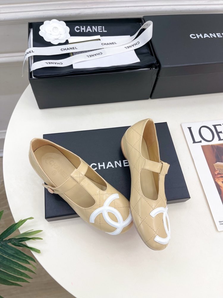 Classic shoes Chanel Double C фото 4