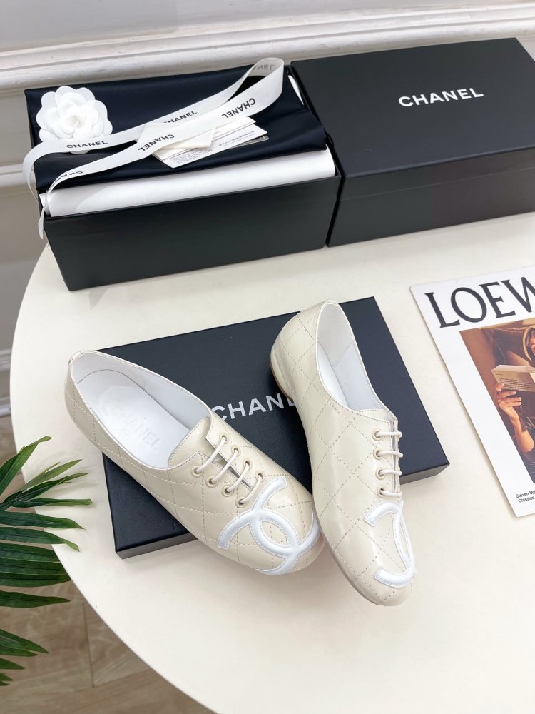 Classic shoes Chanel Double C фото 4