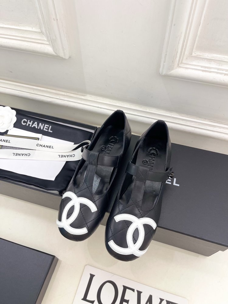 Classic shoes Chanel Double C фото 5