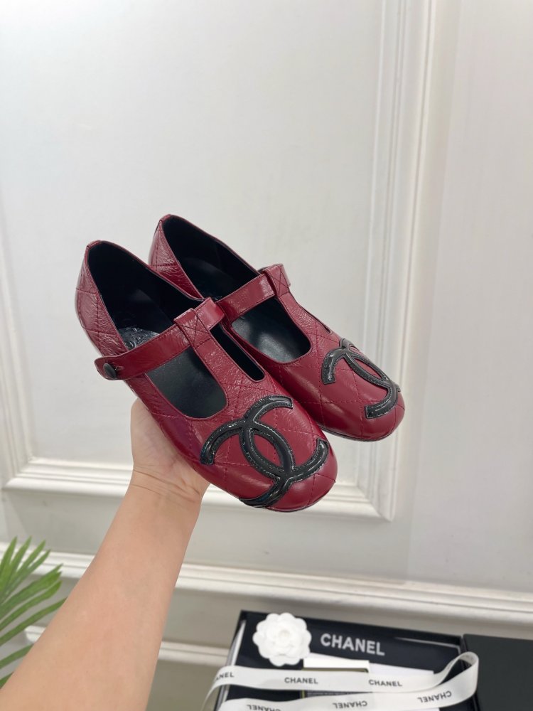 Classic shoes Chanel Double C фото 6
