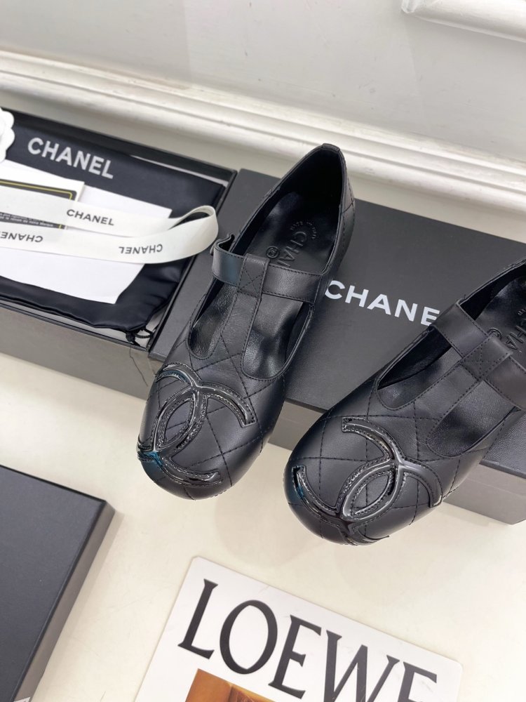 Classic shoes Chanel Double C фото 7