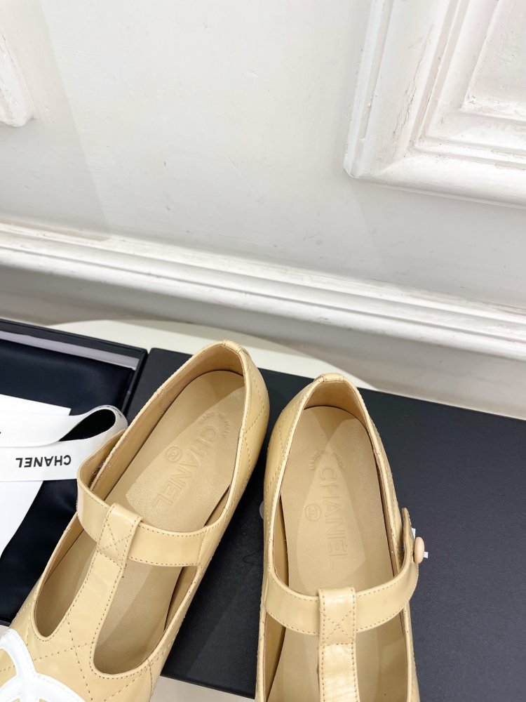 Classic shoes Chanel Double C фото 8