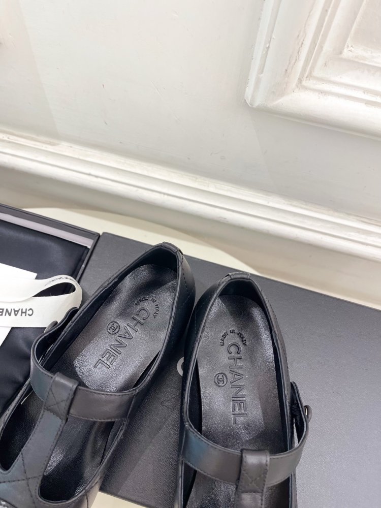 Classic shoes Chanel Double C фото 8