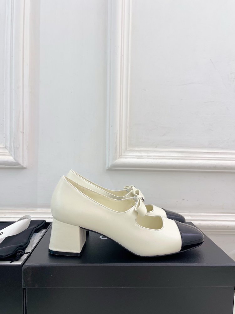 Classic shoes Chanel from bow фото 2