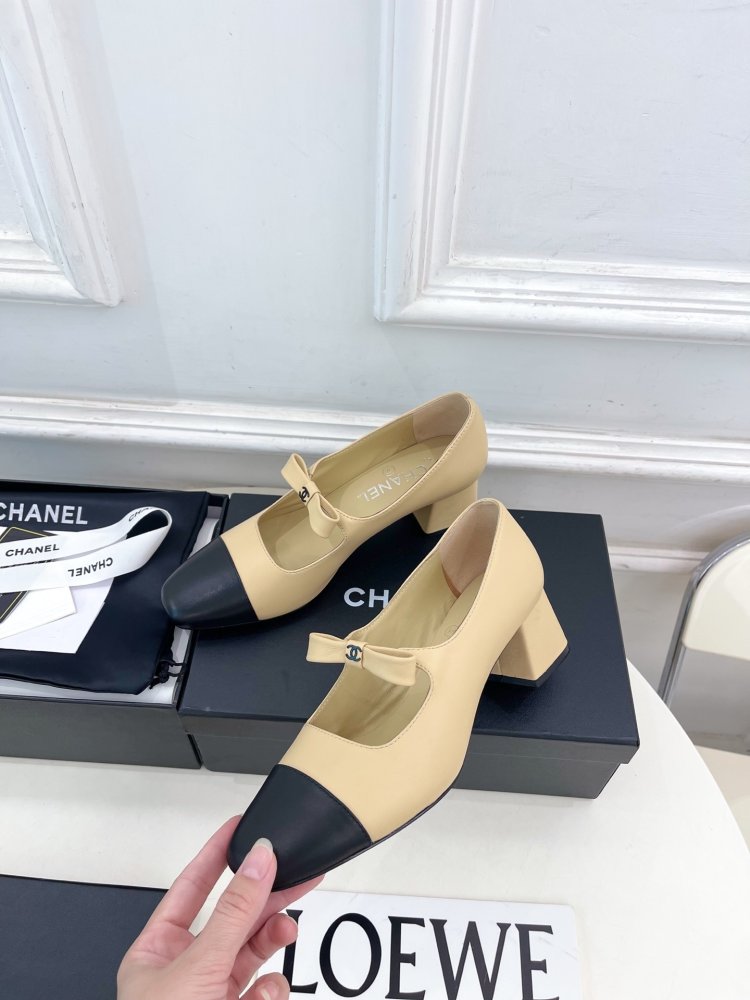 Classic shoes Chanel from bow фото 3