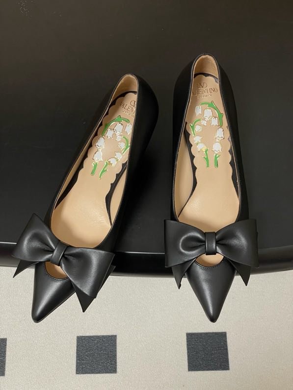 Классические туфли на высоком каблуке Valentino BOWOW с бантом фото 2