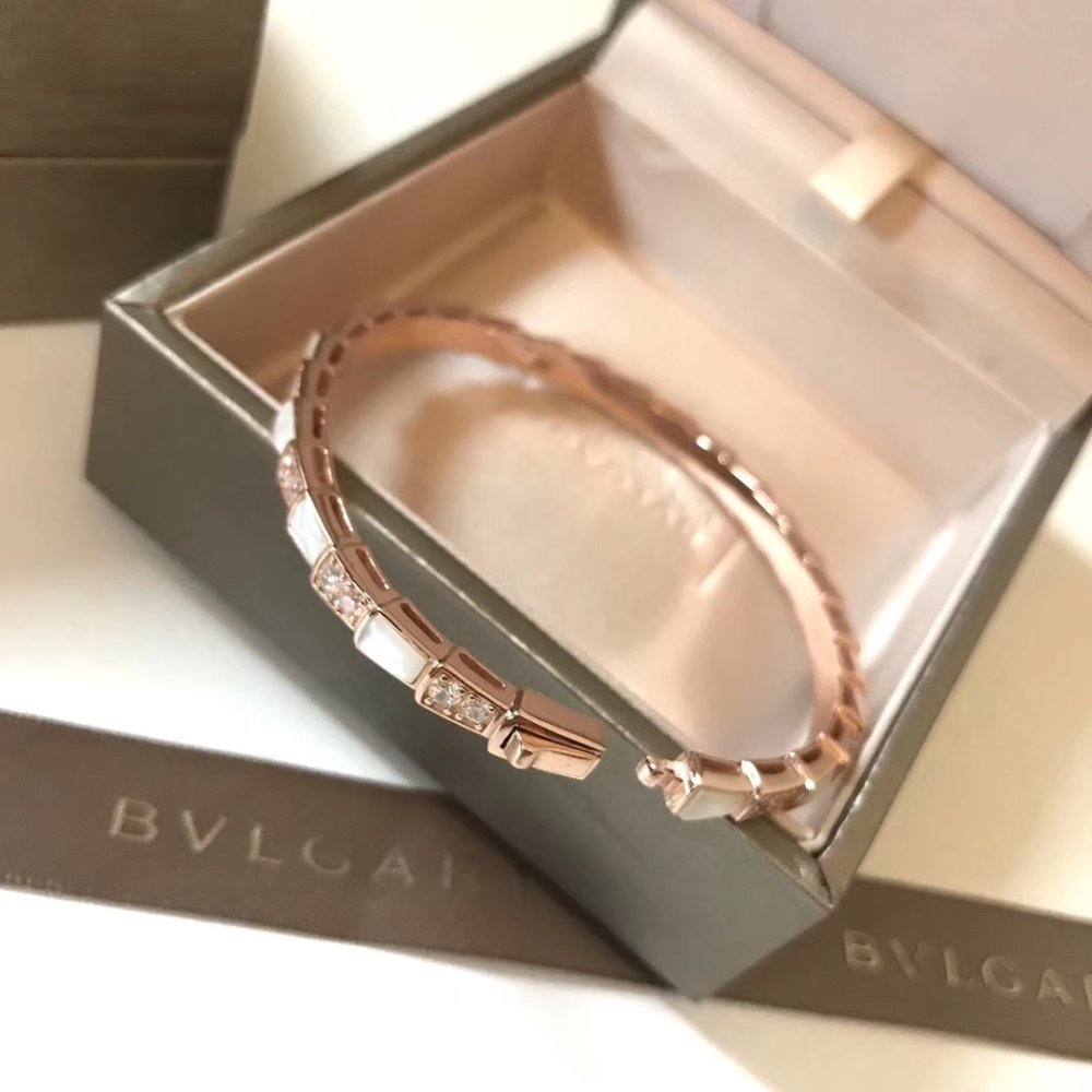 Classical a bracelet Bulgari фото 5