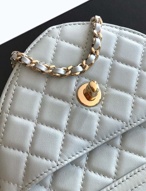 Clutch CHANEL 25B at form hearts фото 2