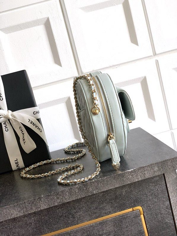 Clutch CHANEL 25B at form hearts фото 5