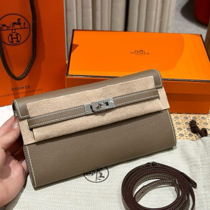 Клатч Kelly 19 см из кожи Epsom