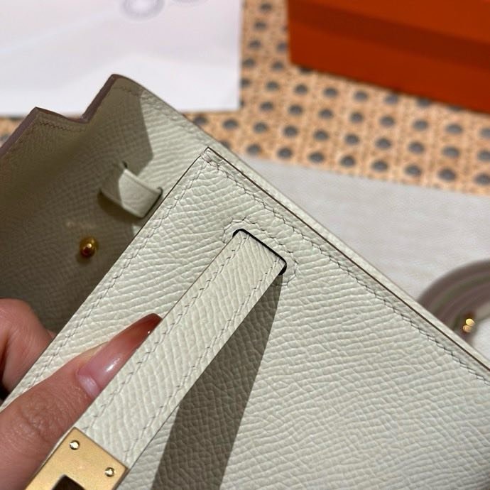 Клатч Kelly 19 см из кожи Epsom фото 2