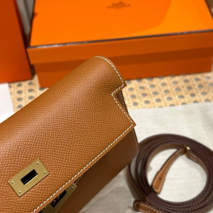 Клатч Kelly 19 см из кожи Epsom фото 3